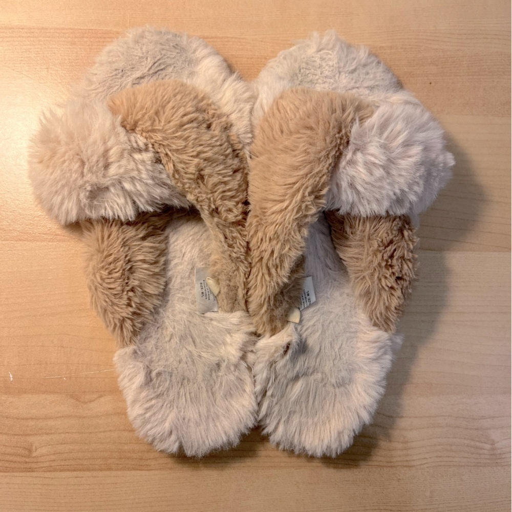 Anthropologie cross strap fluffy slippers